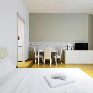 Cadorna Apartment Milan