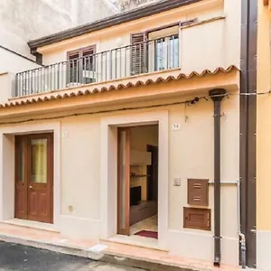 Casavera , Avola Italia